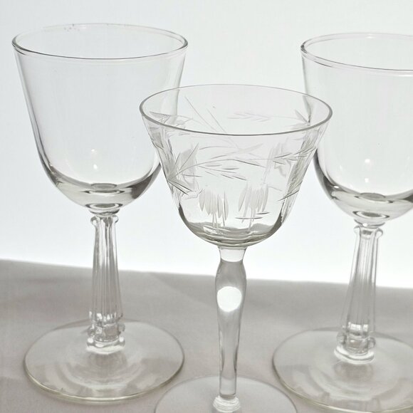 4pc Elegant Mixed Etched Cocktail Glass Collection mismatched design 4-5oz - Picture 5 of 7